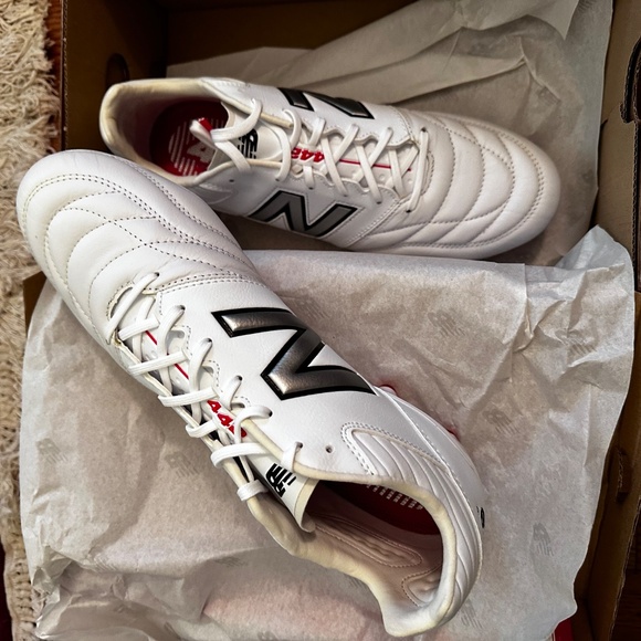 Cleats - Picture 5 of 5